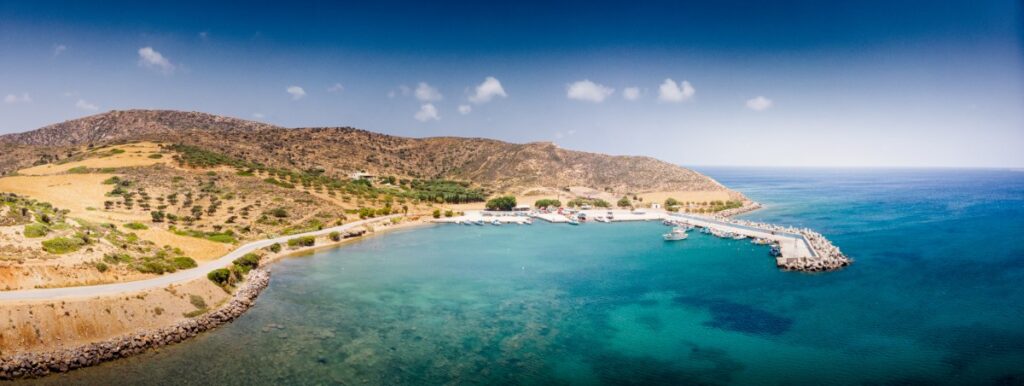Baie de Crète vue du ciel, climat et mer turquoise